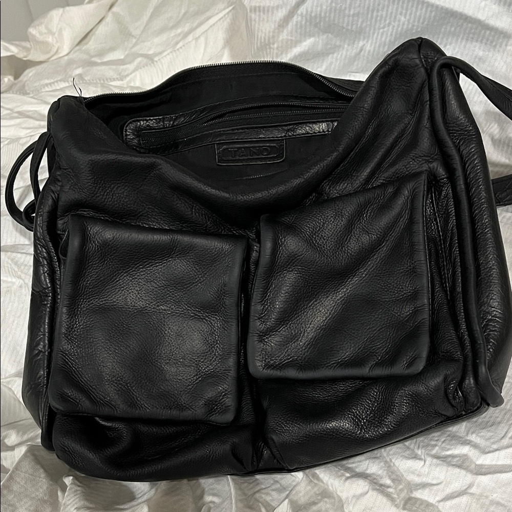 Tano Black Leather Messenger Bag with Pockets
